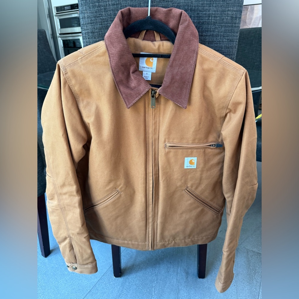 Carhartt Tan Jacket with Brown Collar